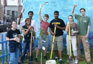 Volunteers for the Philly Orchard Project.